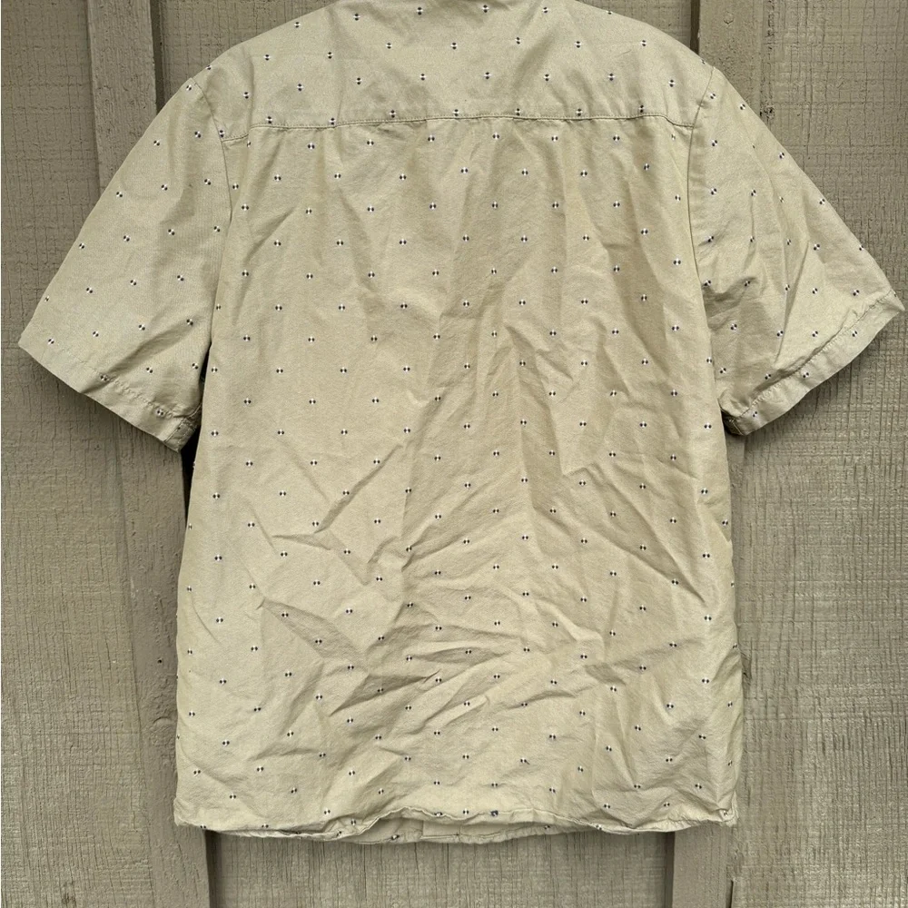 Volcom Kid’s Beige Patterned Button Down Shirt - Picture 2 of 4